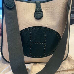 EUC Hermes Evelyn GM Square C 1999